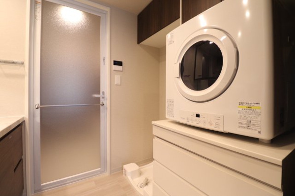 【設備】 | 【洗面室】ガス衣類乾燥機 乾太くんです！天候に左右されずにお洗濯が可能です！