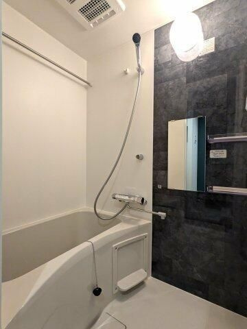 ミュオン北千住の浴室