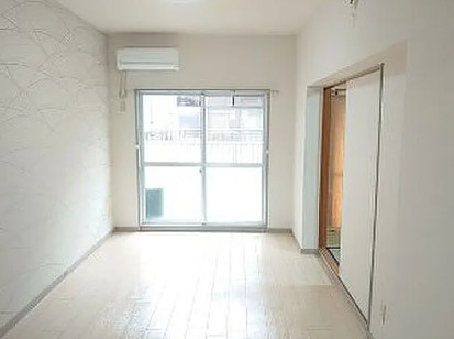 愛知県一宮市1棟売りマンション「満室！」「利回り8.3％」の洋室