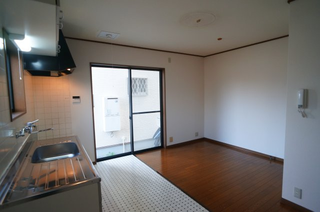 奈良市法蓮町の一戸建ての居間・リビング