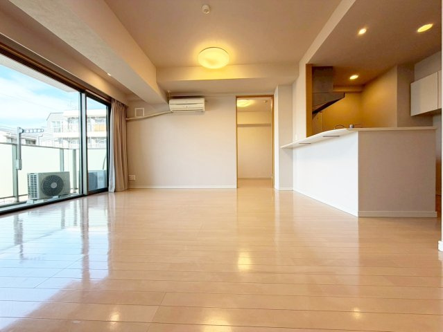 【居間・リビング】