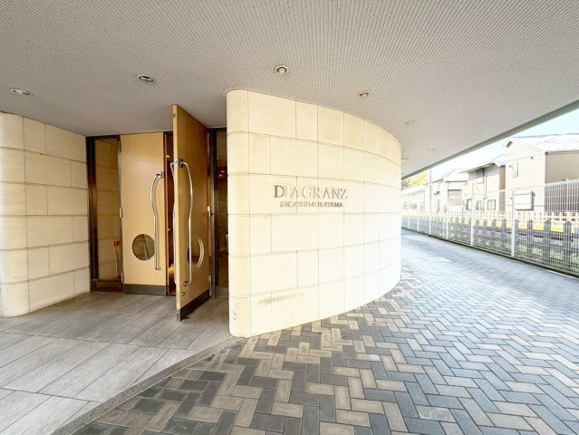 【エントランス】