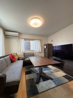 【居間・リビング】 | 新座市栗原4丁目　中古戸建 | 2階LDK（約15.0帖）