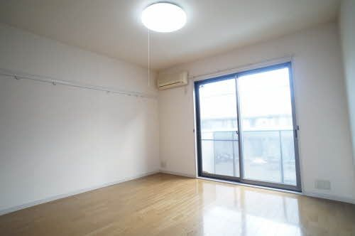 カオリーモ青山 Ａの居間・リビング