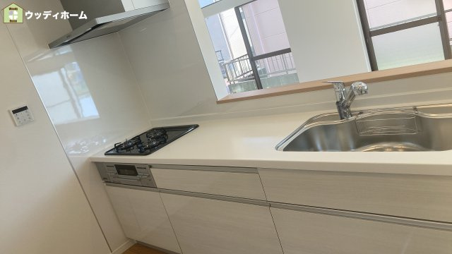 草加市中根3丁目　中古一戸建てのキッチン