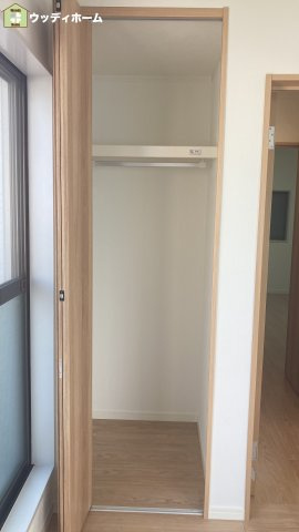 草加市中根3丁目　中古一戸建ての収納