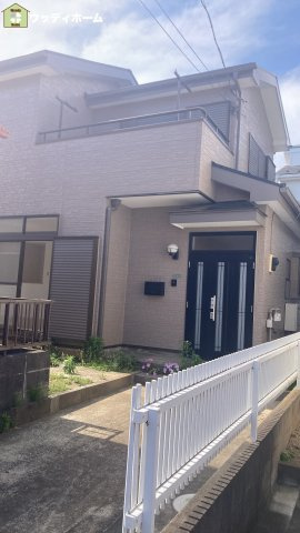 草加市中根3丁目　中古一戸建て