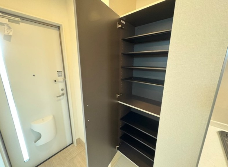 Petit Chouの玄関|※建築中のため同施工会社参考写真となります。