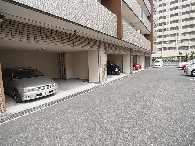 エスパシオ神戸の駐車場|敷地内駐車場