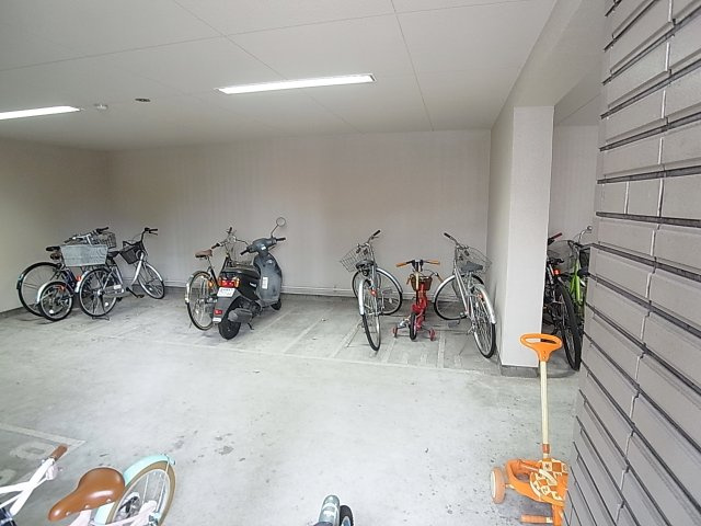 エスパシオ神戸のその他共用部分|敷地内駐輪スぺ―ス