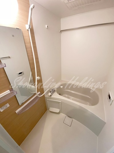 リブリ・花水木エスポワ一ルの浴室|清潔感のあるお風呂です♪