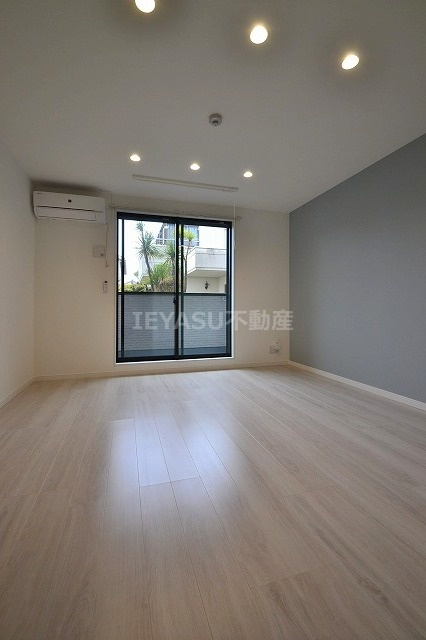 ピーエス庚午北の居間・リビング