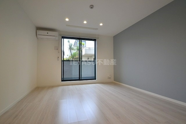 ピーエス庚午北の居間・リビング