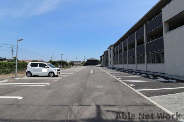 コンフォートⅢ Bの駐車場|駐車場