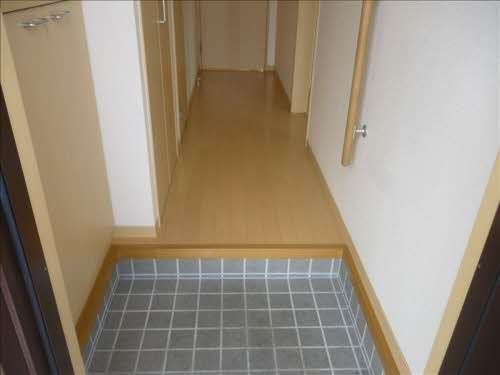 サンライズＡの玄関