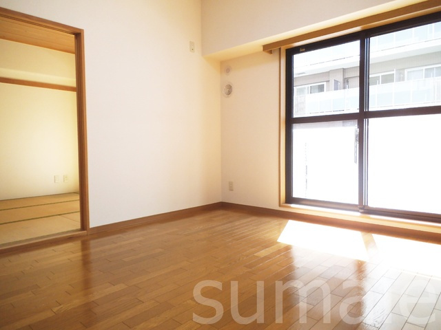 フクロク・ハイ・マンション３号館の洋室|日当たり良好です