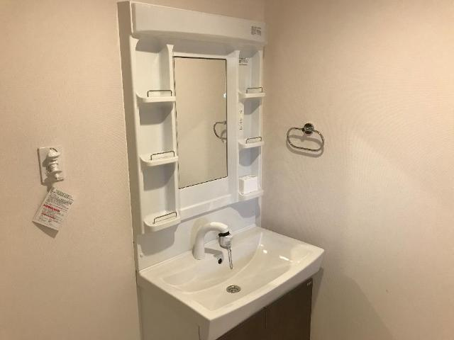 メゾン　ラ・セーヌⅡの洗面所|洗髪洗面化粧台