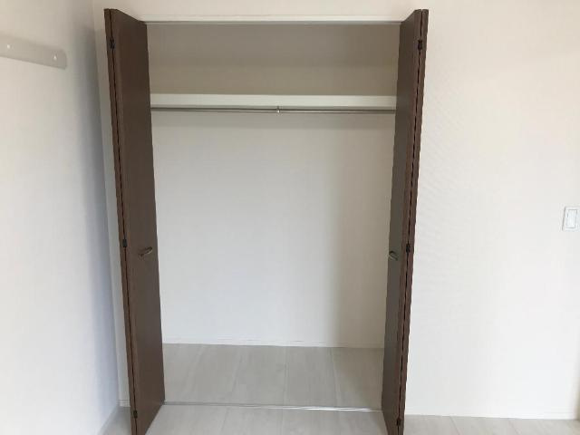 メゾン　ラ・セーヌⅡの収納|クローゼット