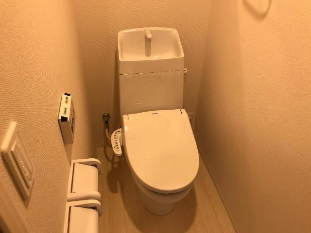 メゾン　ラ・セーヌⅡのトイレ|シャワー付トイレ