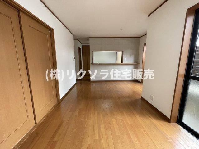 東山１丁目　中古一戸建てのダイニング|LDK14.2帖
■物件内覧・資金計画相談・住宅ローン相談、リフォーム相談、お問合せ受付中■
※当日・翌日のご内覧、ご相談はお電話でのお問合せがスムーズです！