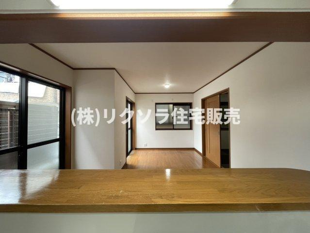 東山１丁目　中古一戸建てのキッチン|LDK14.2帖
■物件内覧・資金計画相談・住宅ローン相談、リフォーム相談、お問合せ受付中■
※当日・翌日のご内覧、ご相談はお電話でのお問合せがスムーズです！
