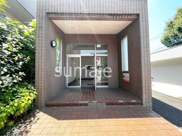 ラ・コリーナのエントランス|エントランスです！