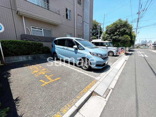 ラ・コリーナの駐車場|駐車場です！
