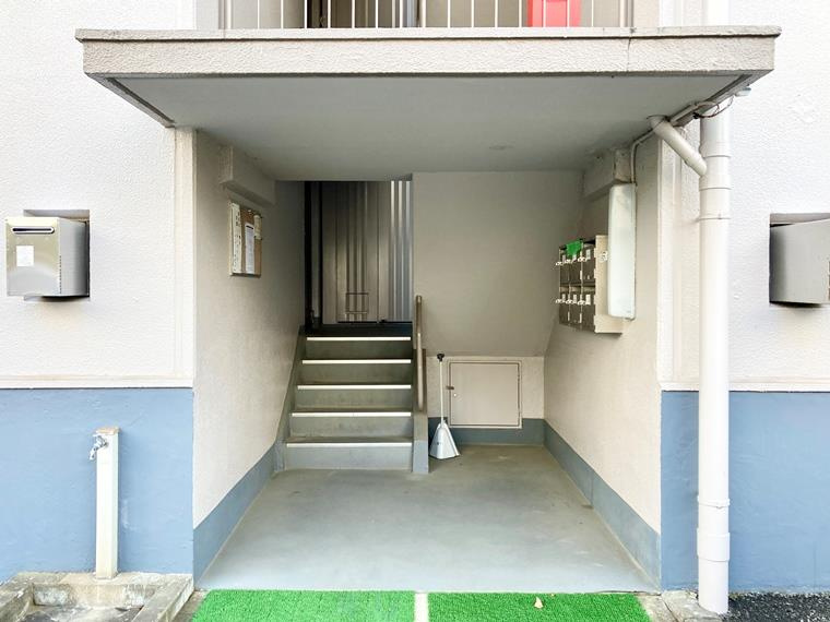 ニチメン第二柏ハイツ１のエントランス