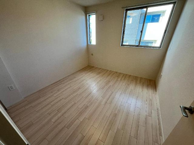 グリシーヌの内装|北側洋室