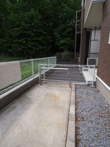 ヴィラ小塚山の庭