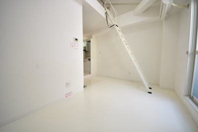 【居間・リビング】 | パイン神戸三宮