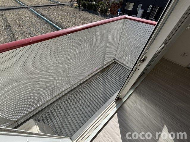 ベルヴィルQⅡ　Bのバルコニー