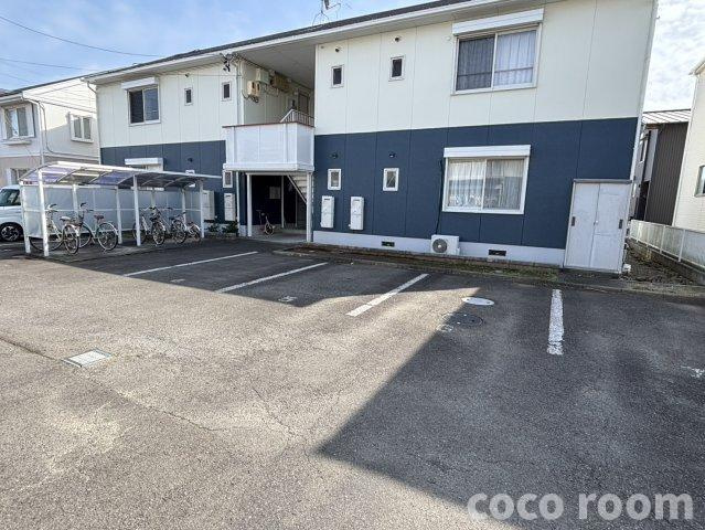 ベルヴィルQⅡ　Bの駐車場