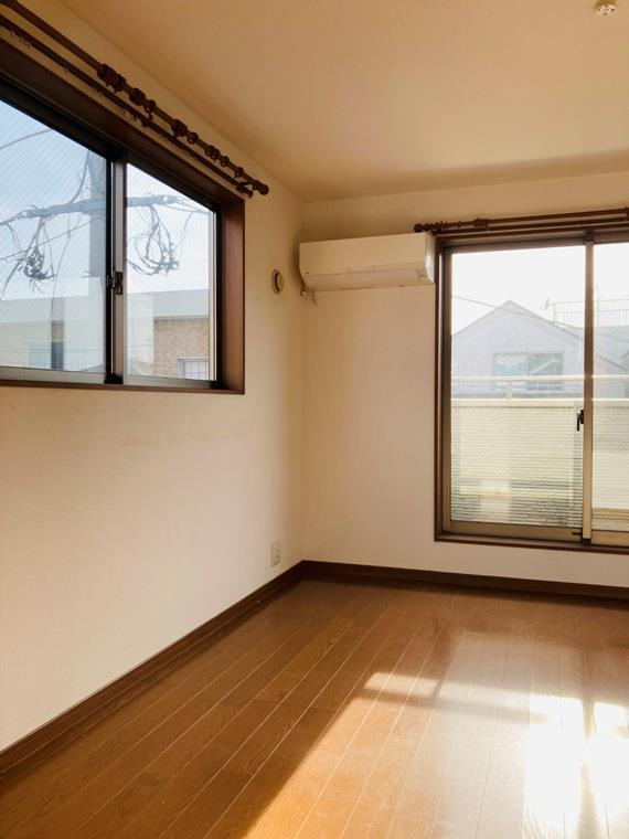 向井町戸建の居間・リビング