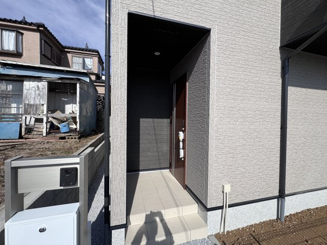 流山市松ケ丘５丁目新築戸建（松ケ丘５丁目24-1期）のエントランス|エントランス・玄関ポーチ