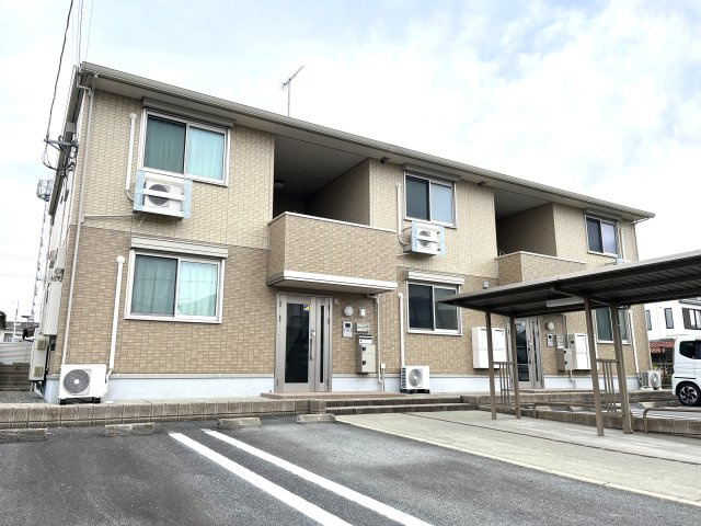 サンロイヤル こがねの外観