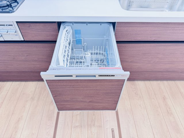 流山市松ケ丘５丁目新築戸建（松ケ丘5丁目24-1期）のキッチン|家事の手間をグッと省けるビルトイン食洗器