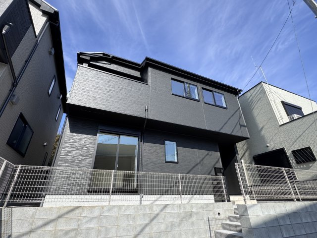 流山市松ケ丘５丁目新築戸建（松ケ丘5丁目24-1期）の外観|2号棟外観・完成済み内覧可能です！