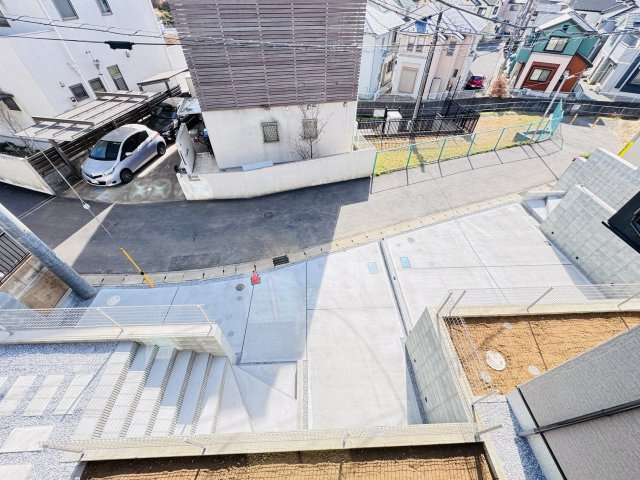 流山市松ケ丘５丁目新築戸建（松ケ丘5丁目24-1期）の展望|バルコニーより道路側眺望・南道路で日当たり良好♪