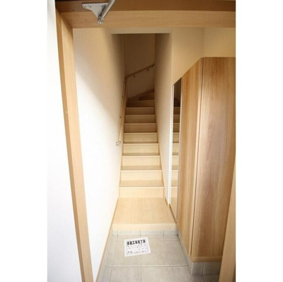 【玄関】 | アムール　Ｓｔａｒ | 収納もある玄関です