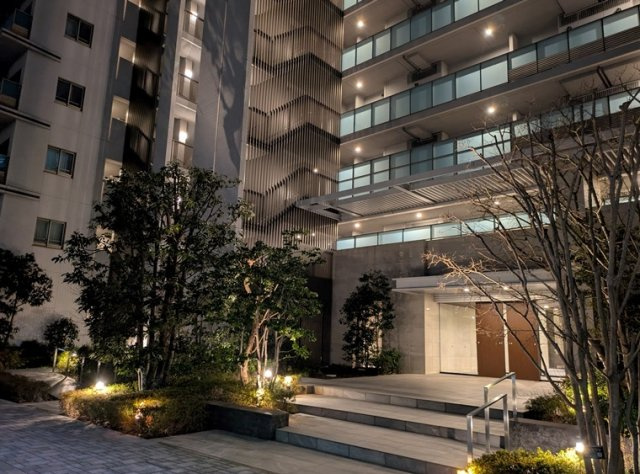 プラウドシティ越中島　アクアテラス棟のエントランス