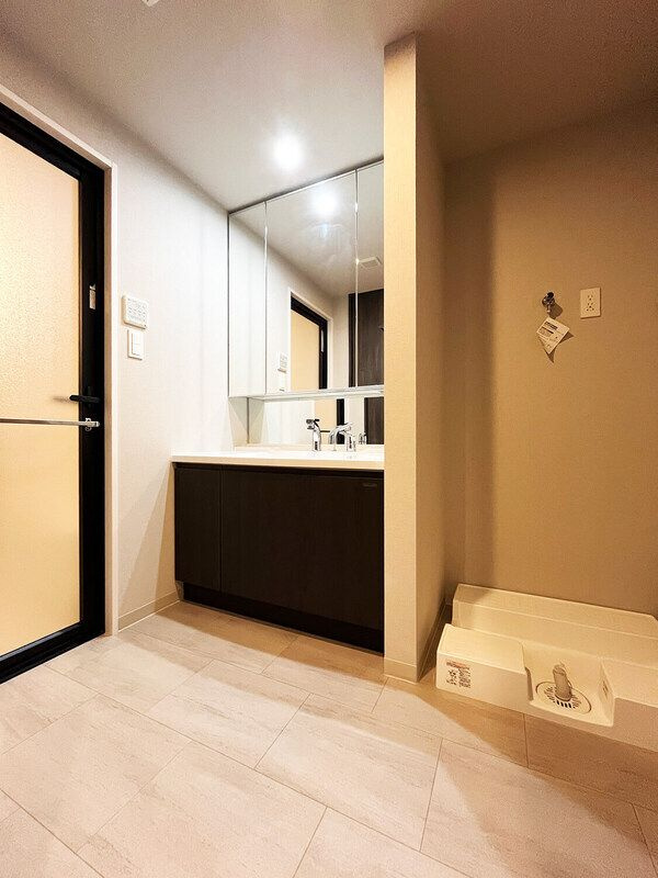 福岡市早良区百道１丁目の賃貸マンションの洗面所