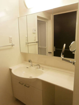 【洗面所】 | ロイヤルローズ