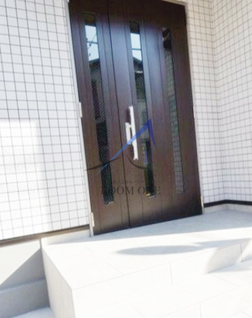 Ｔ‘ｓブルクのエントランス|エントランスです。