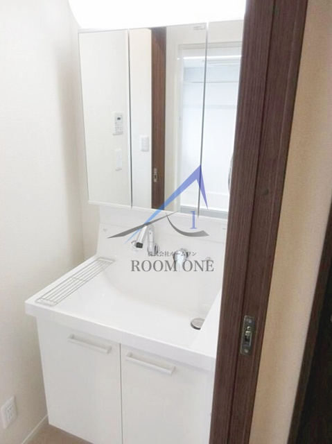 Ｔ‘ｓブルクの洗面所|独立洗面台です。