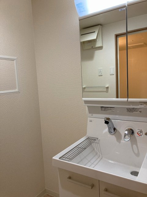 ラ・ブリエ小幡の独立洗面台|独立洗面化粧台が付いています