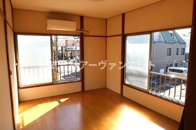 ゆき荘の洋室