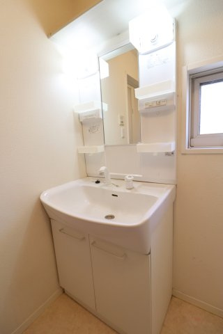 かぐや姫パークAの独立洗面台|内装前です。