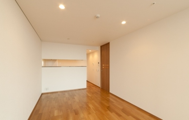 グランドターミナルタワー本八幡の居間・リビング|※写真は同タイプ住戸です。