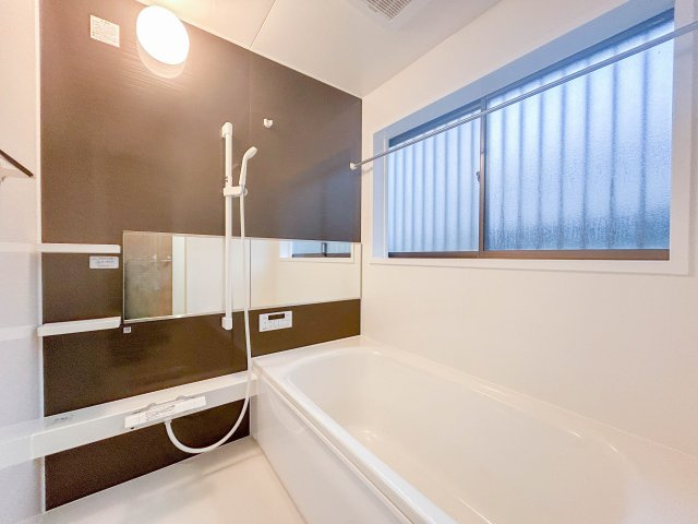 【浴室】 | 駿東郡清水町徳倉 中古住宅 XH06024 | 清水町徳倉　浴室　リフォ－ム後